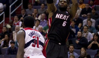  阿德巴约统治内线热火轻取奇才